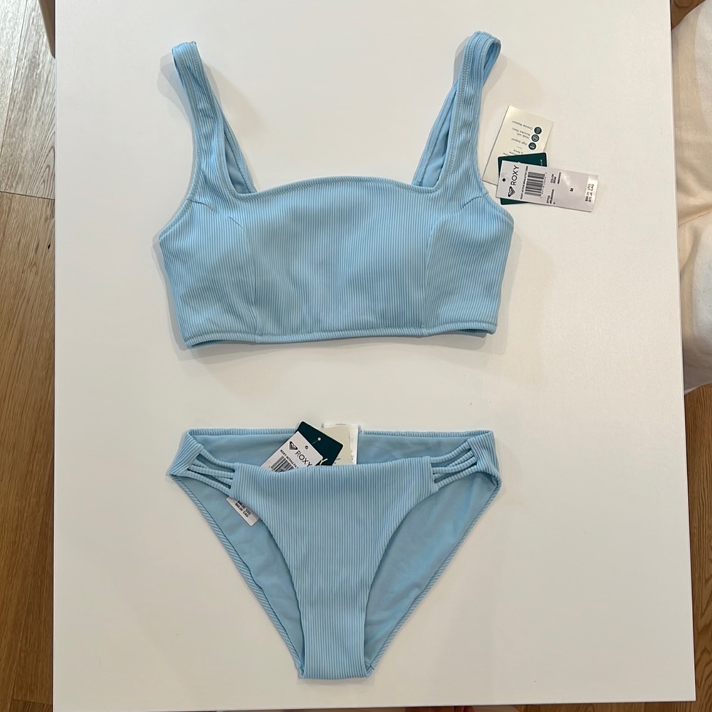 Brand new cool blue Roxy Bikini with tags